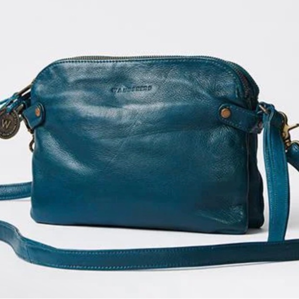 Wanderers The Venetian Passport crossbody bag. Color Azzurra. Barely used